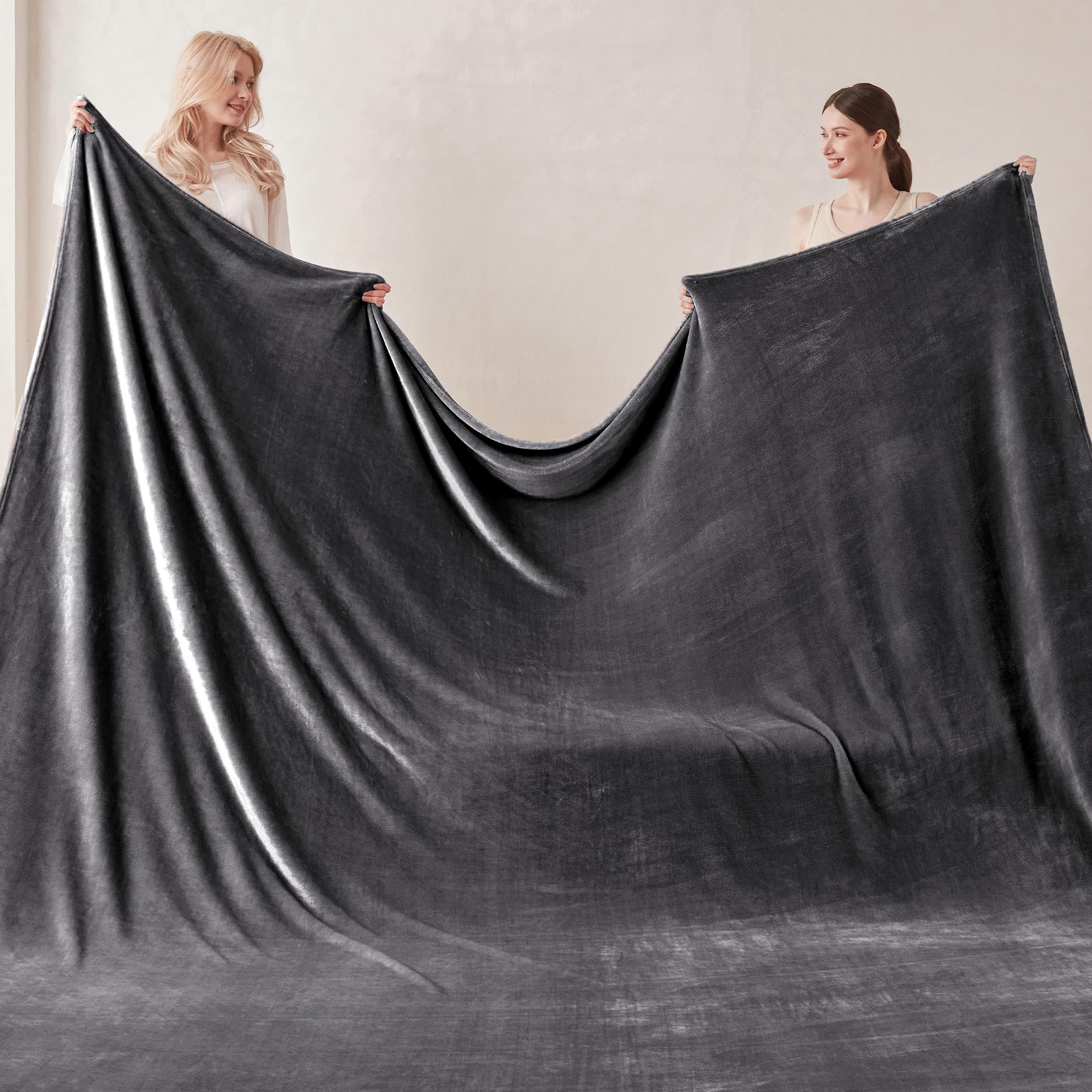 COOVA close-up of fleece texture highlighting softness and skin-friendly comfort benefit