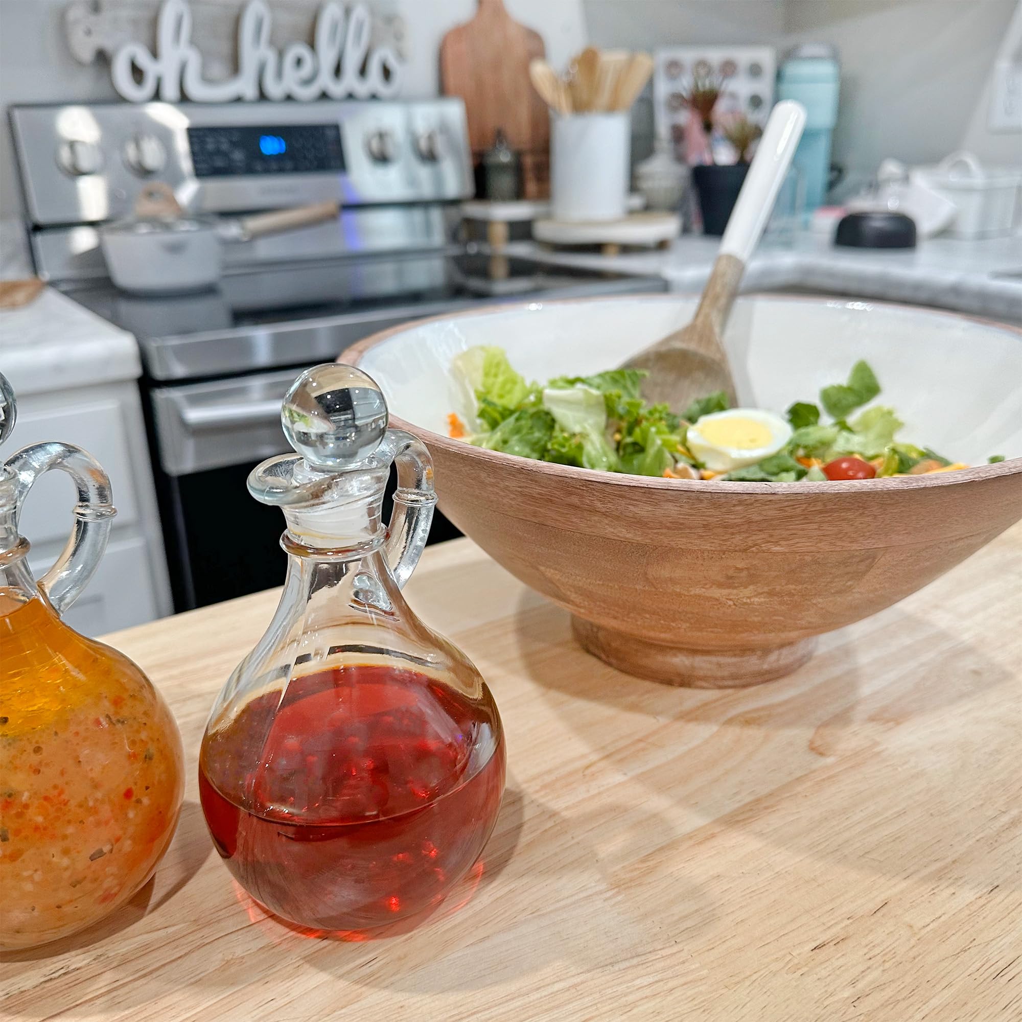 Cornucopia Brands pour spout detail demonstrating drip-free controlled pouring