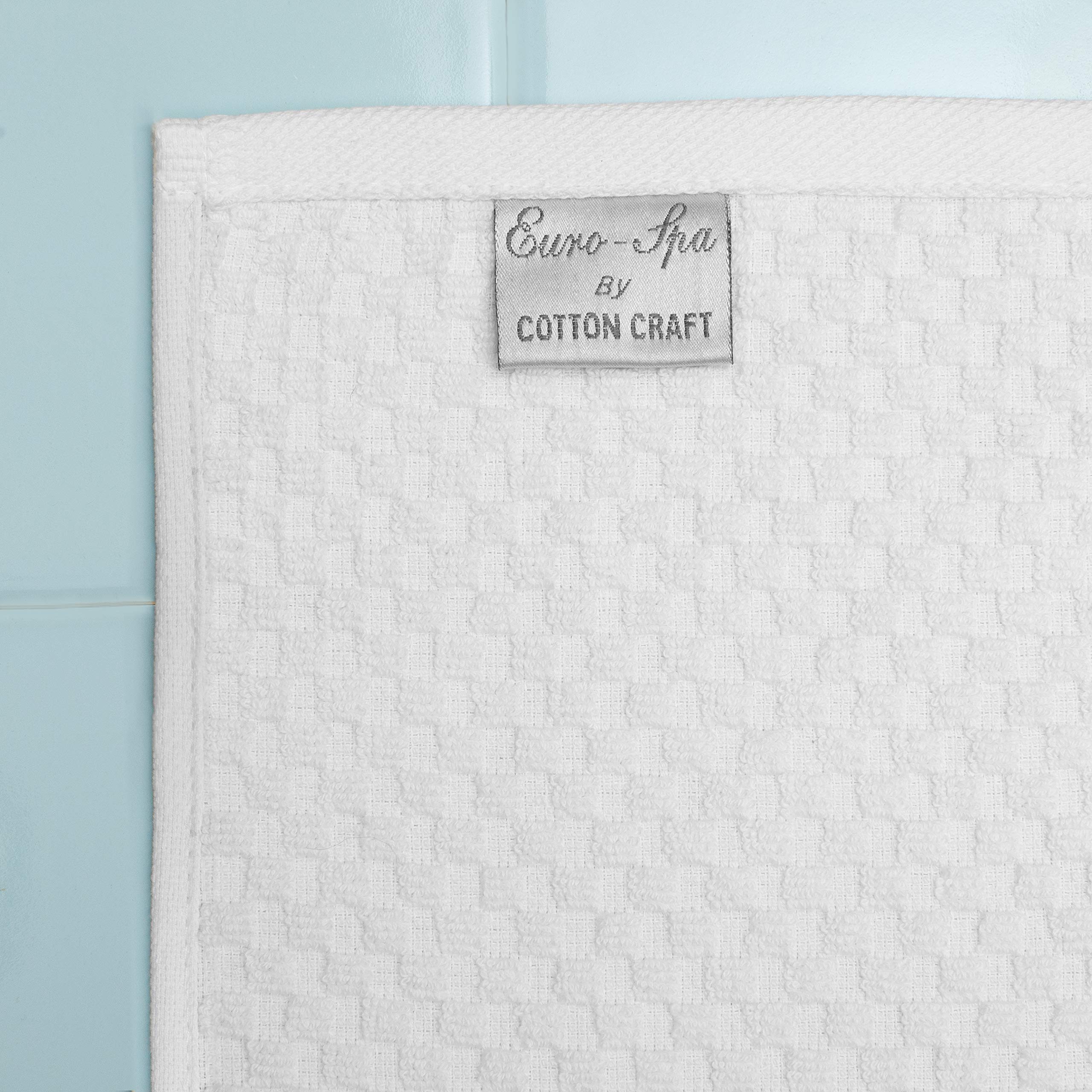 COTTON CRAFT close-up waffle weave texture highlighting softness and improved airflow for faster drying