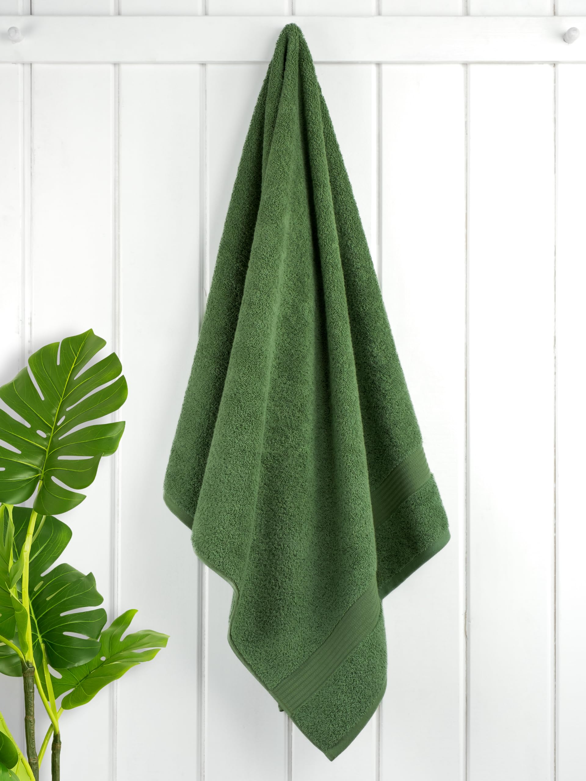 Cotton Paradise folded stack displaying thickness and ready-to-use convenience