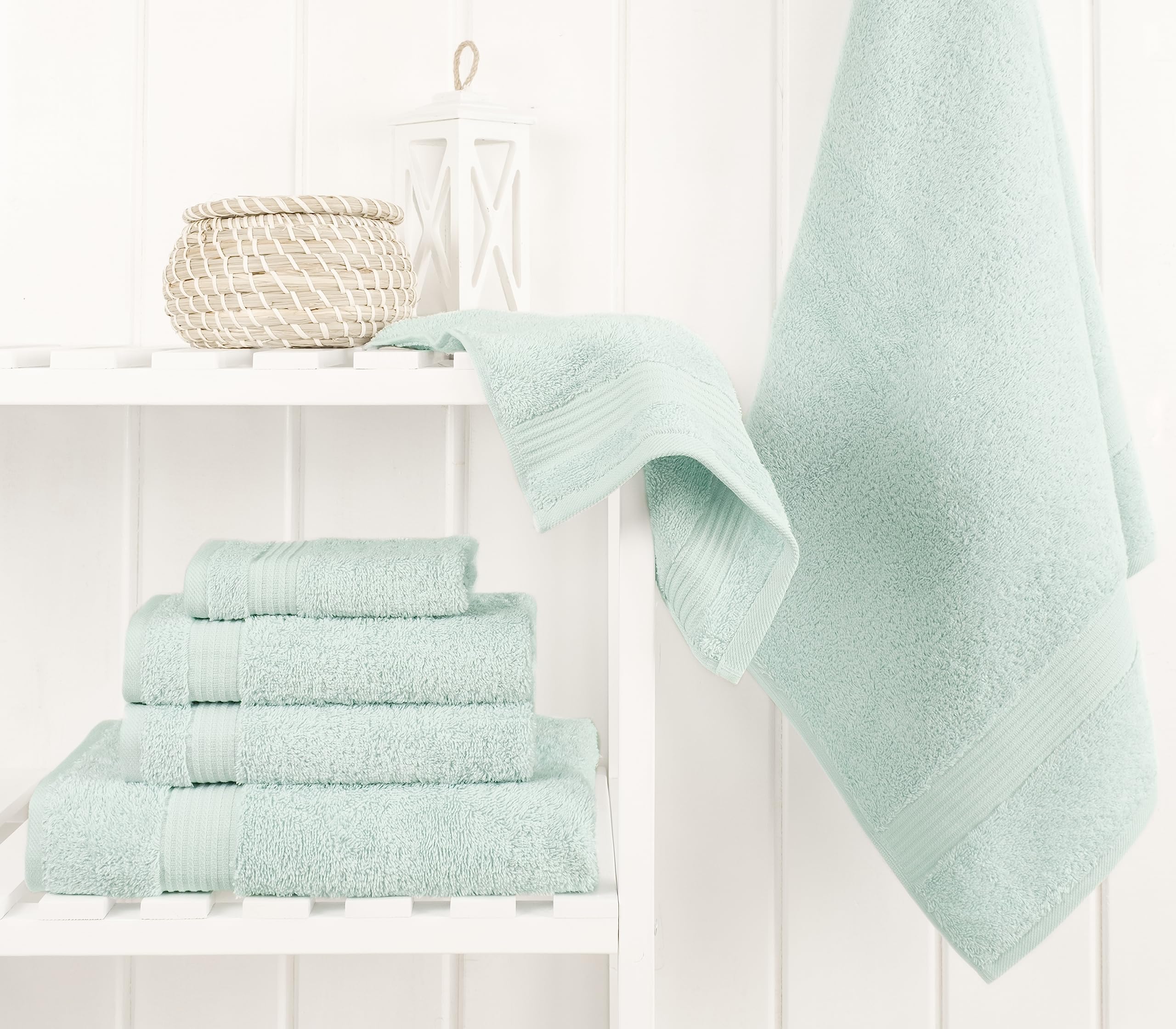 Cotton Paradise bath towel close weave detail showing thickness and soft finish