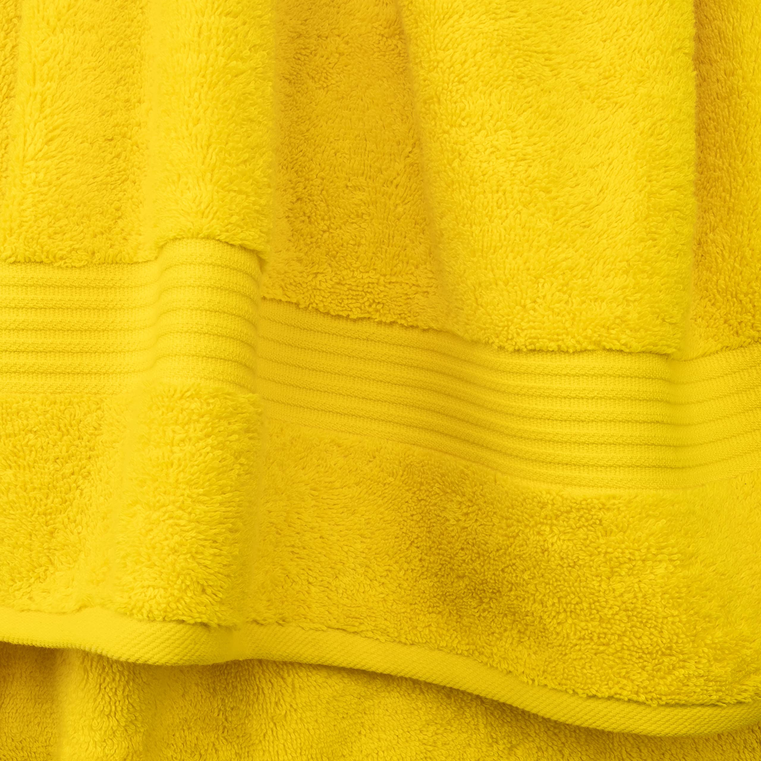 Cotton Paradise close-up of ringspun cotton weave showing soft texture and fast absorbency