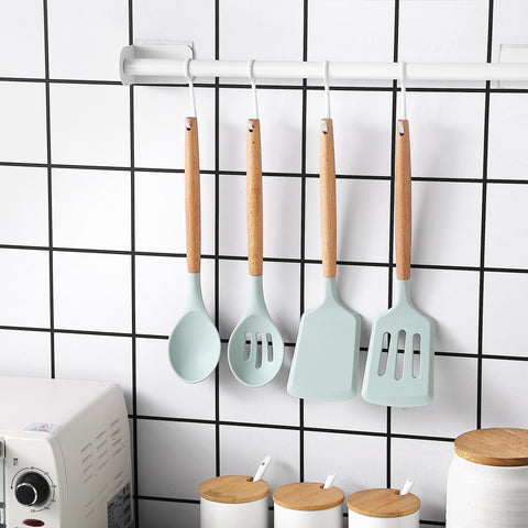 Country Kitchen mint utensil set in elegant box, ready to gift