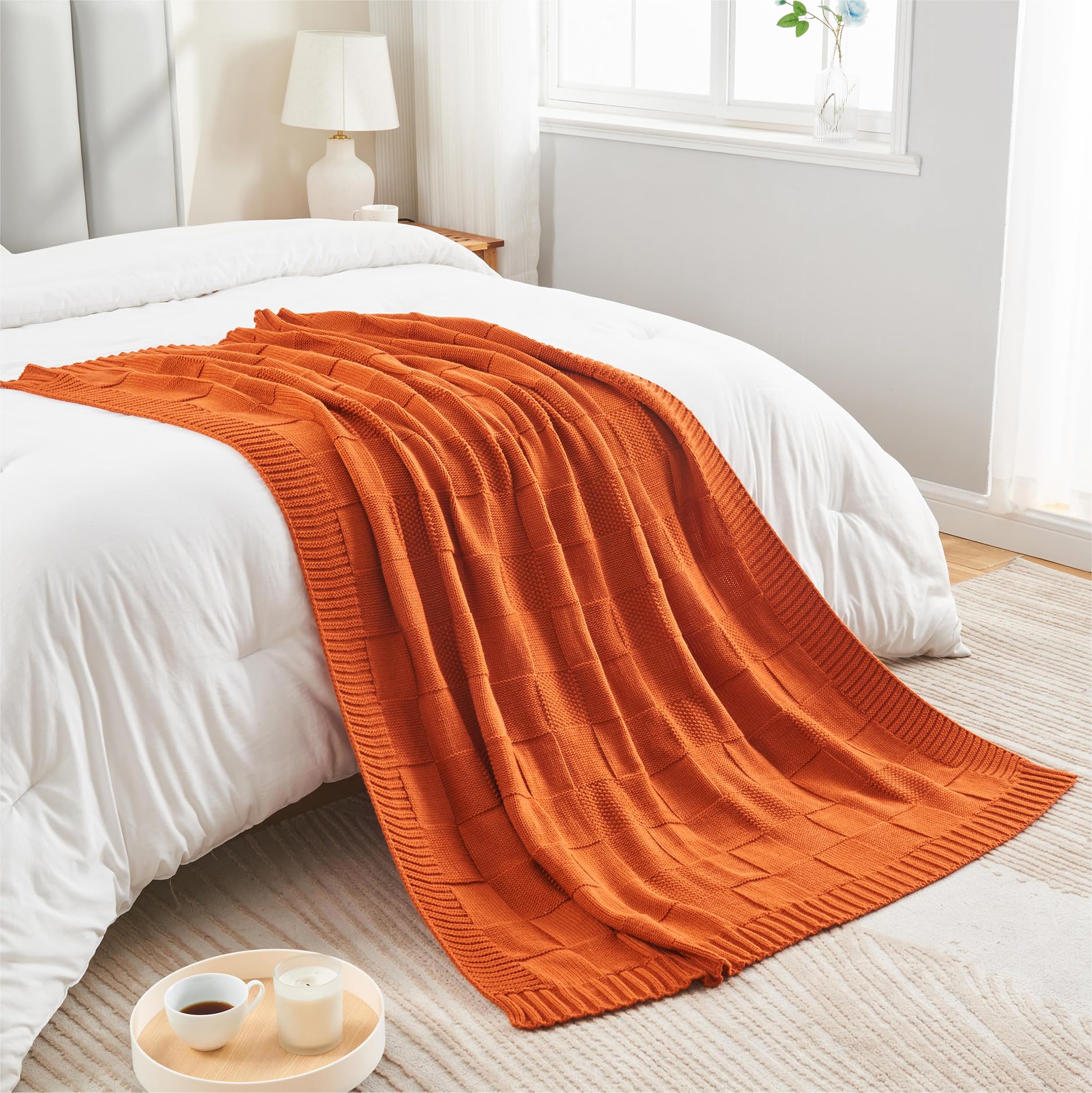 CozeCube hem and edge finish close-up, highlights durable stitching and neat edges