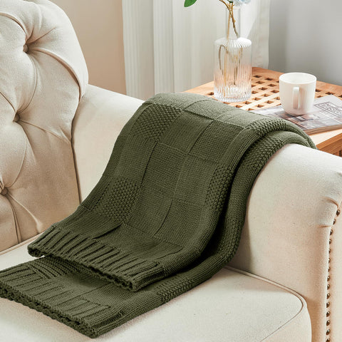CozeCube seed-stitch detail emphasizing knit texture and breathable comfort