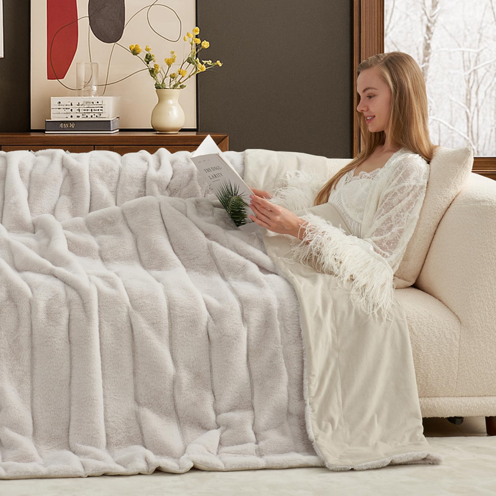 Cozy Bliss close-up of sculpted high-low nap, highlights soft texture