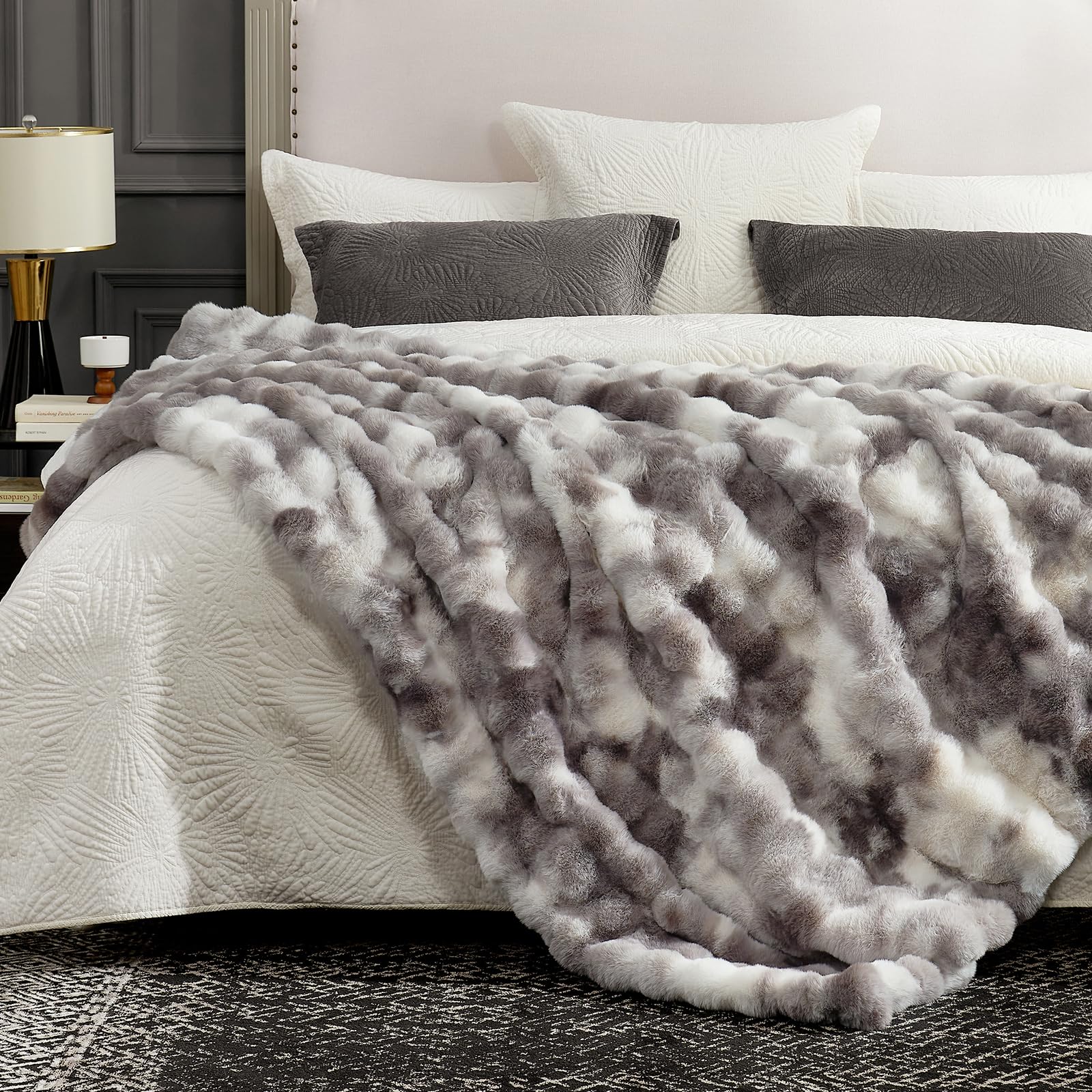 Cozy Bliss stitched edge and label close-up indicating quality construction