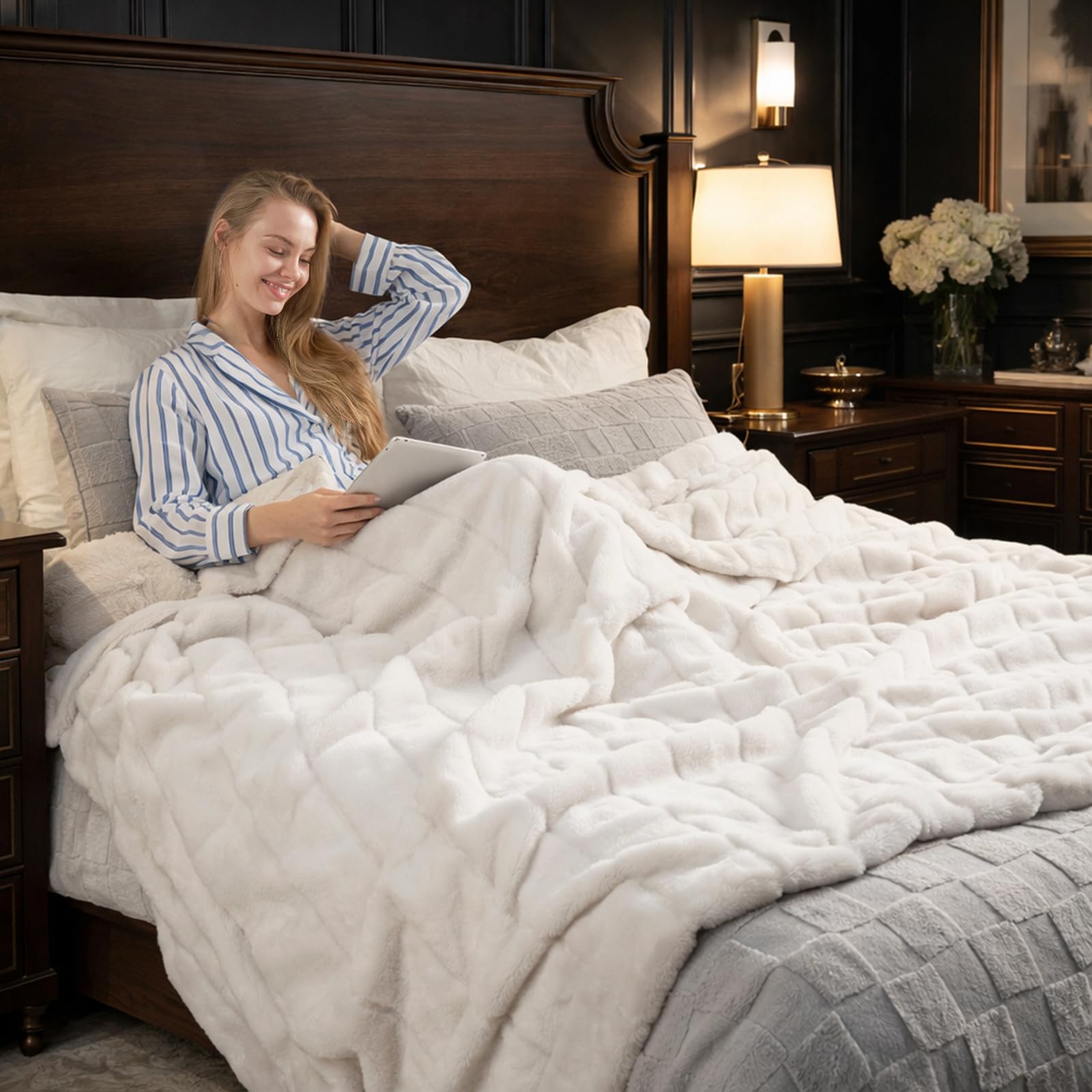 Cozy Bliss front packaging showing beige throw, attractive gift-ready presentation