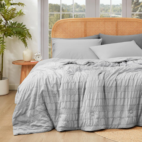 Cozy Bliss front view of comforter showing reversible cooling design benefit
