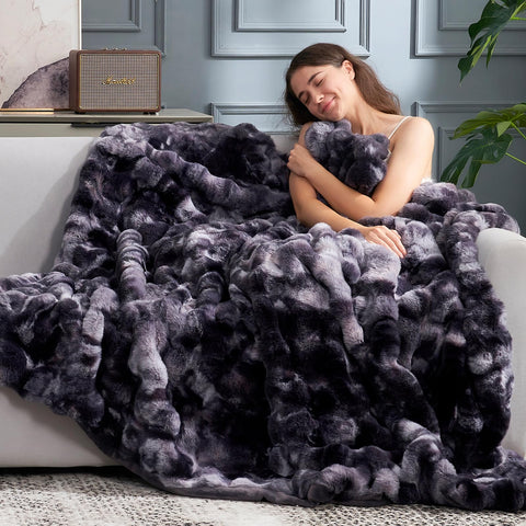 Cozy Bliss micromink reverse side illustrating silky smooth comfort