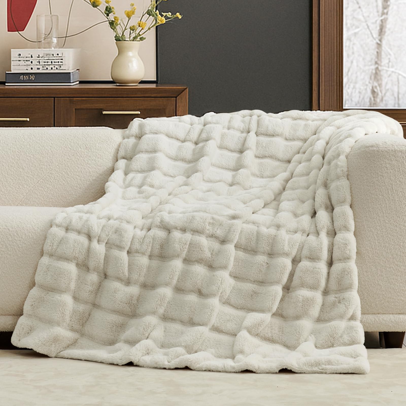 Cozy Bliss spread across bed, enhances bedroom comfort and design