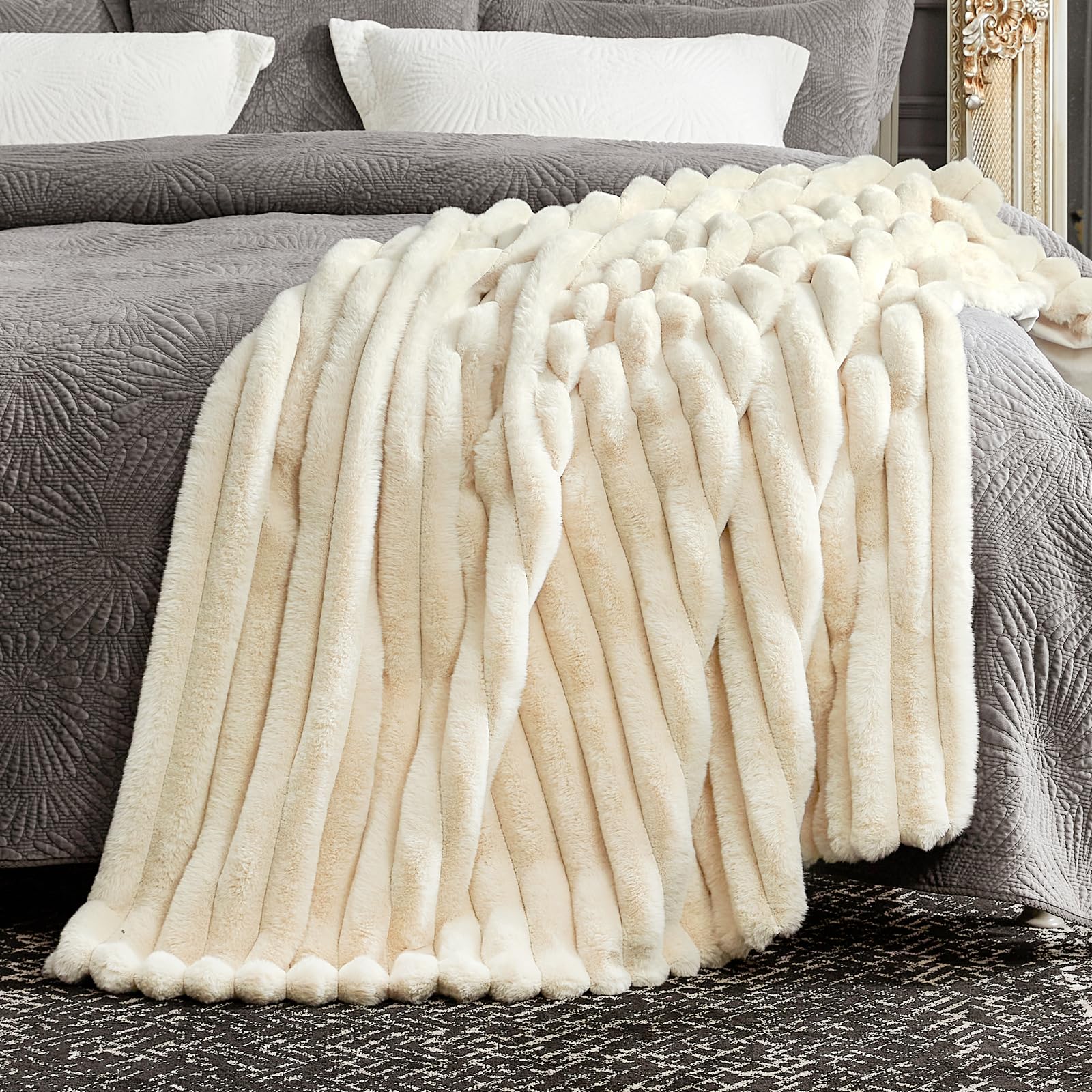 Cozy Bliss edge and stitch detail showing quality finish and durable construction benefit