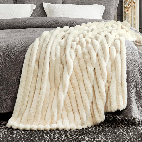 Cozy Bliss edge and stitch detail showing quality finish and durable construction benefit