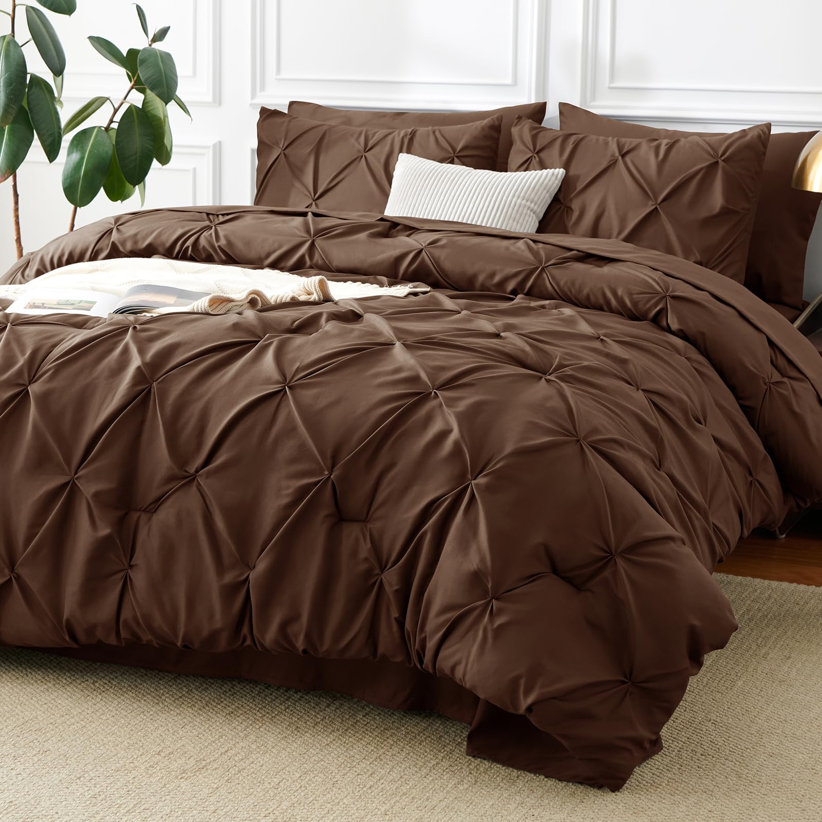 CozyLux front packaging showing complete seven-piece brown set and quick setup benefit