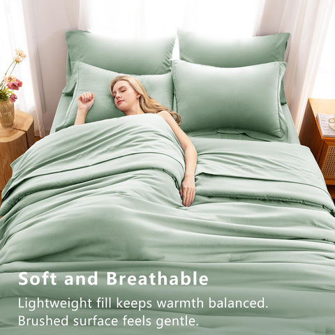 CozyLux fitted sheet corner showing 14-inch deep pocket for snug fit
