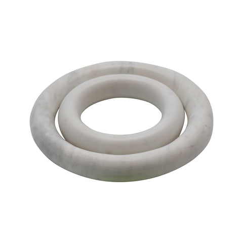 Creative Co-Op marble trivet beside dinner plate showing size options and stability benefit