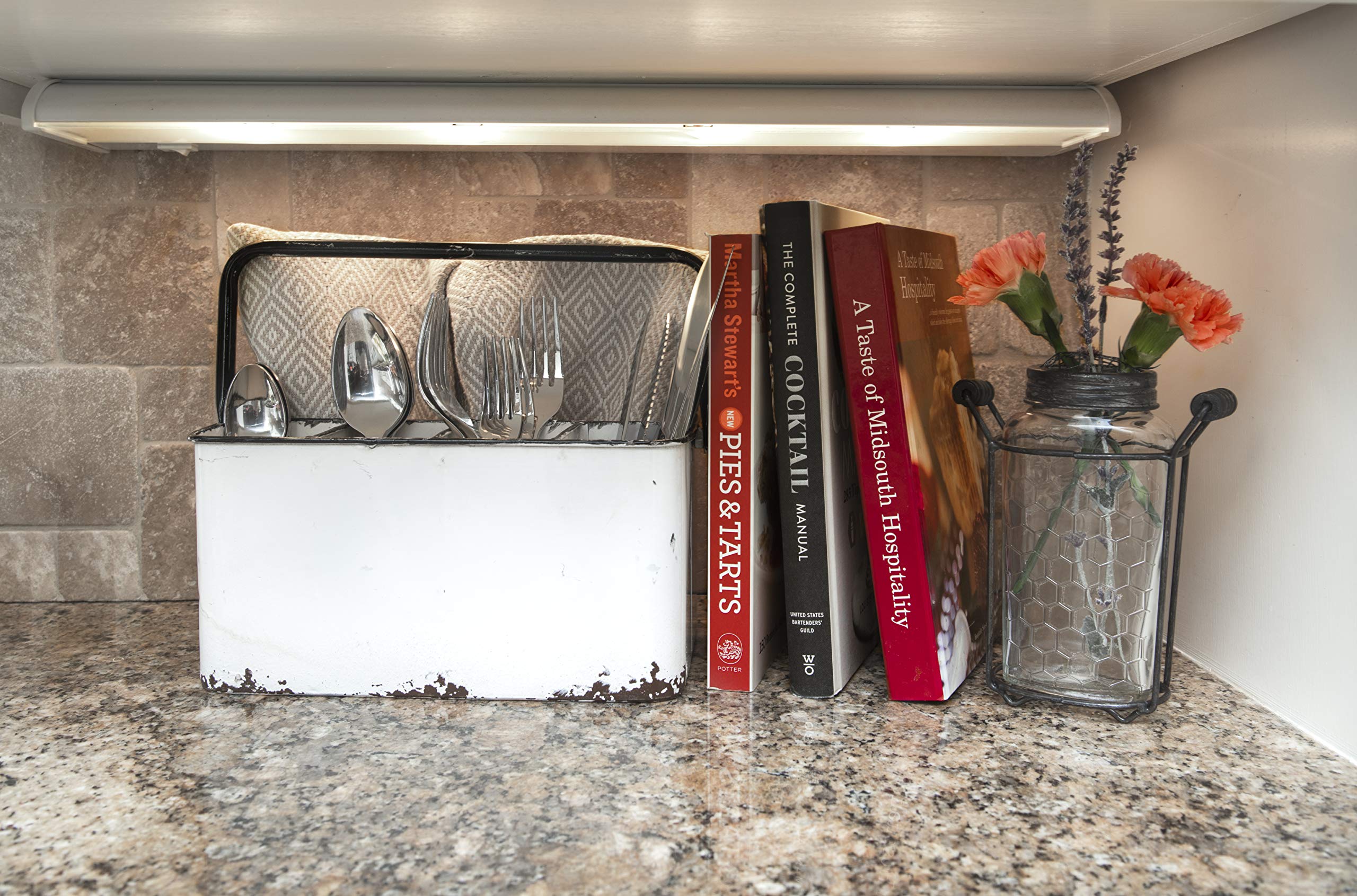 Creative Co-Op top view showing six compartments for tidy separation