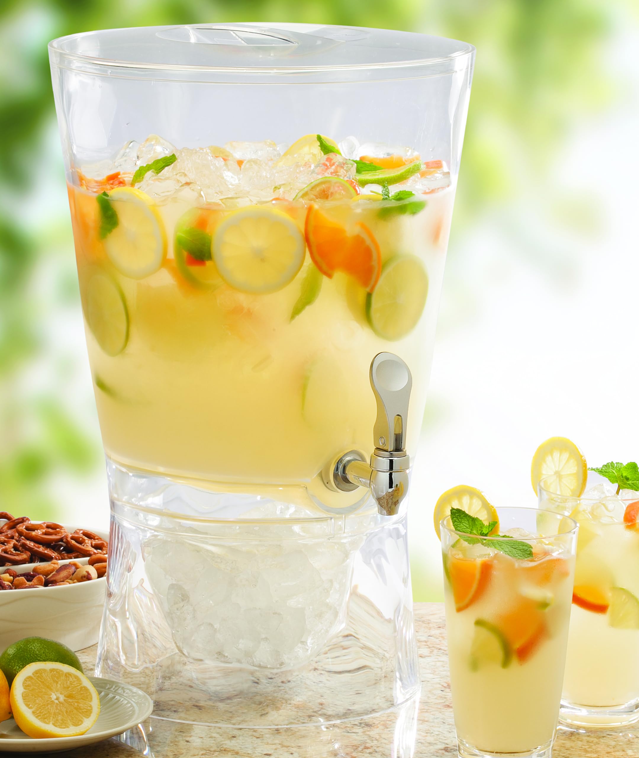 CreativeWare wide-mouth lid open to show easy filling and garnish access