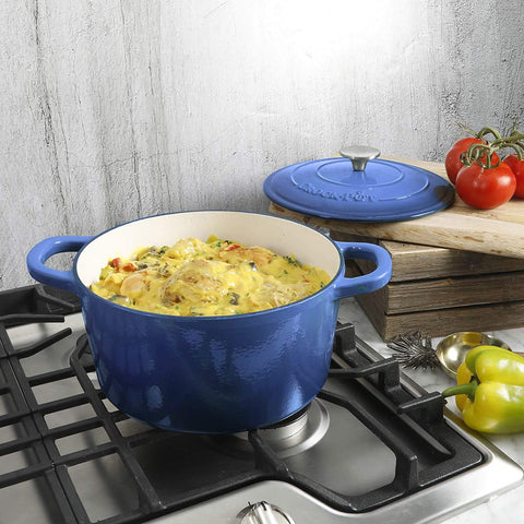 Crock-Pot Artisan beside measuring cup showing 5-quart capacity and family-size benefit