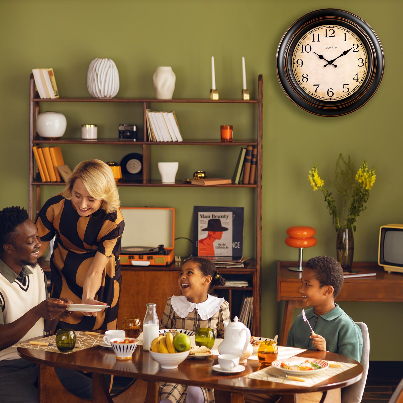 Crosstime glass lens detail protecting dial and reducing glare benefit
