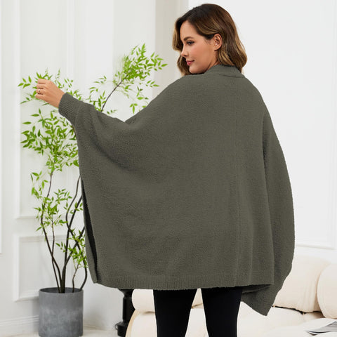 CUBRIDGE ribbed cuffed sleeve detail offering secure, neat sleeve fit