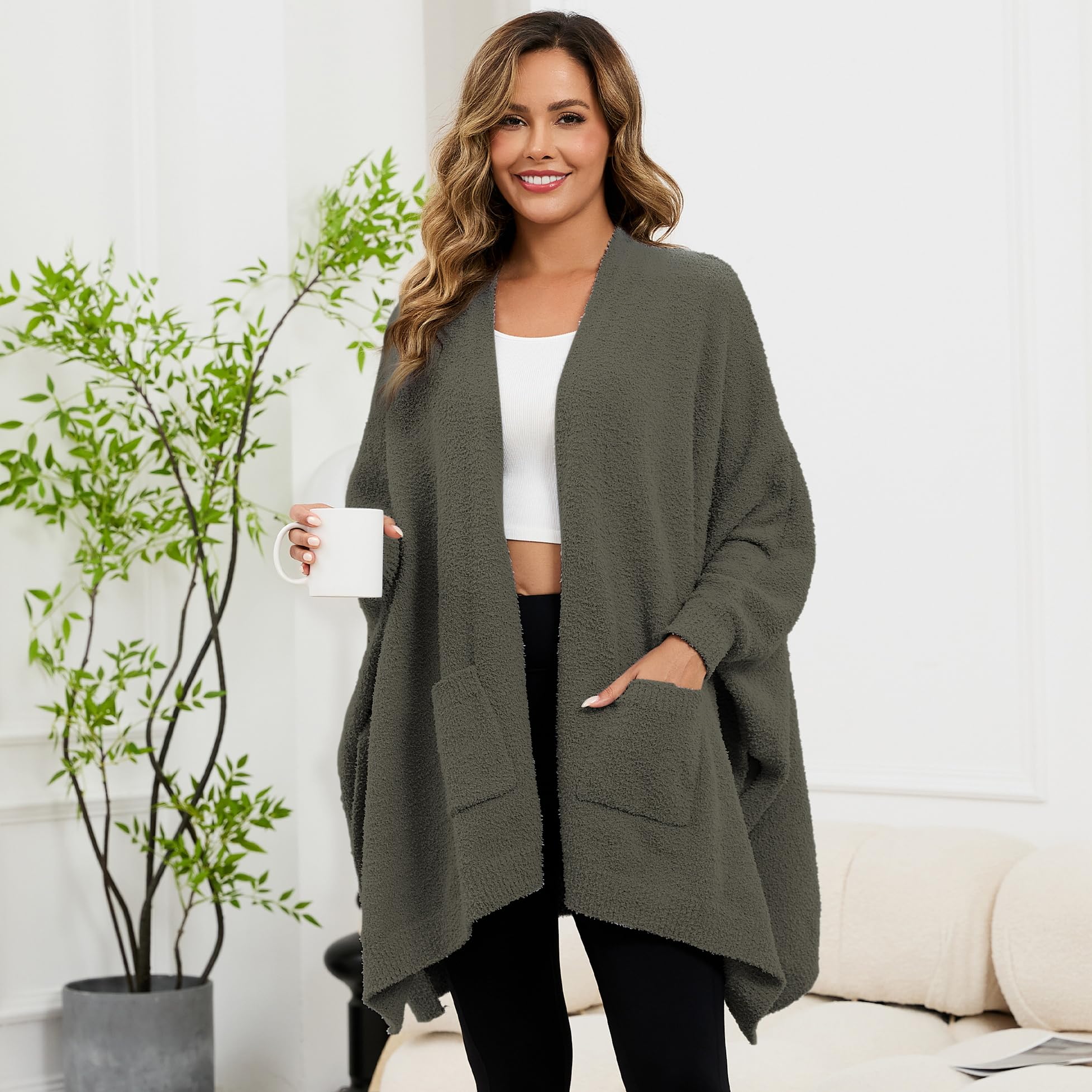 CUBRIDGE worn at a desk providing warmth while you work hands-free