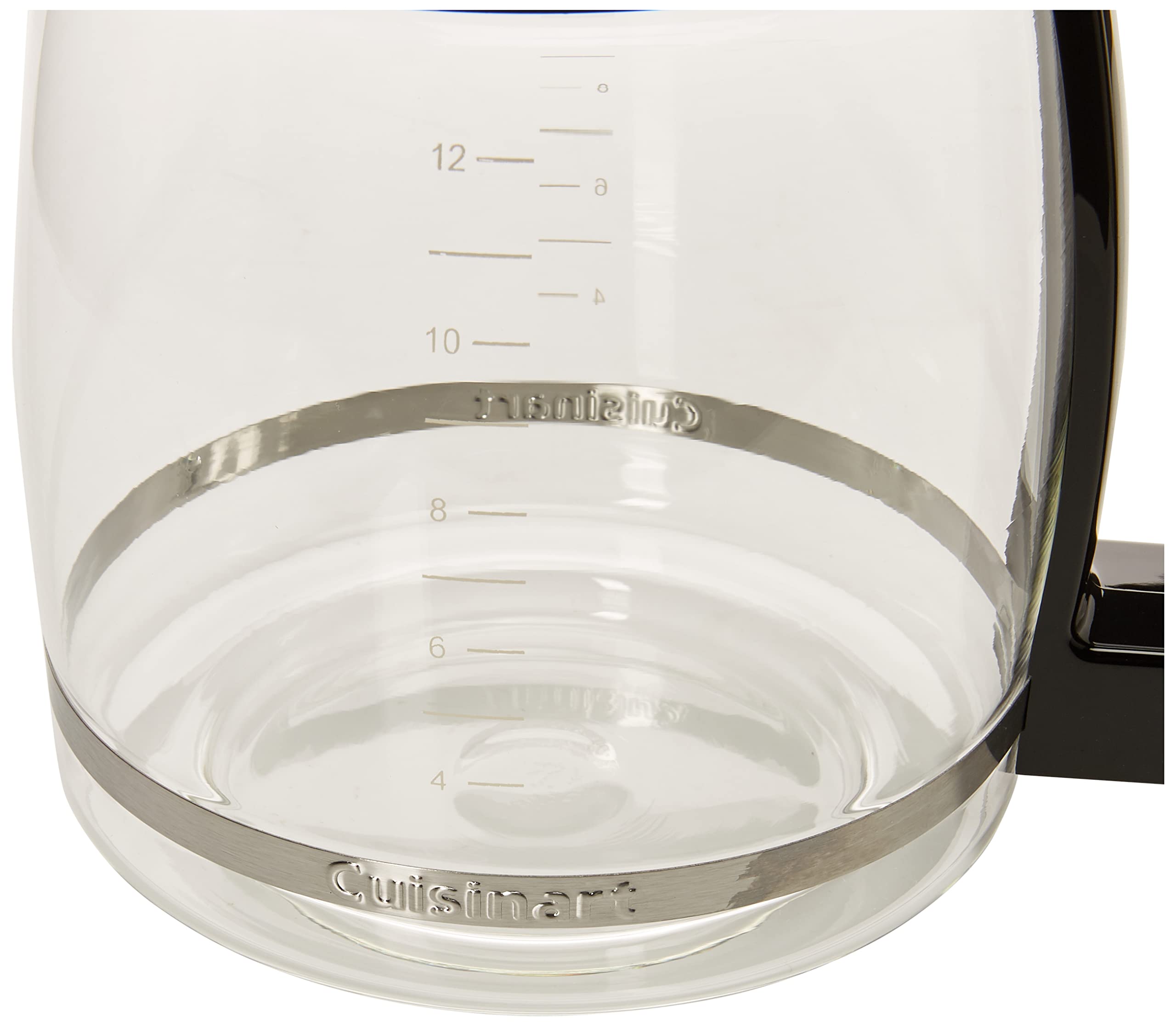 Cuisinart carafe pouring coffee into mug demonstrating dripless spout benefit