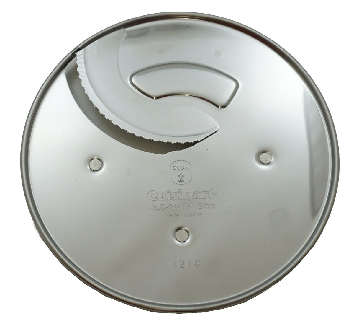 Cuisinart DLC-042TX-1 front view showing stainless steel disc and sharp slicing surface for reliable performance