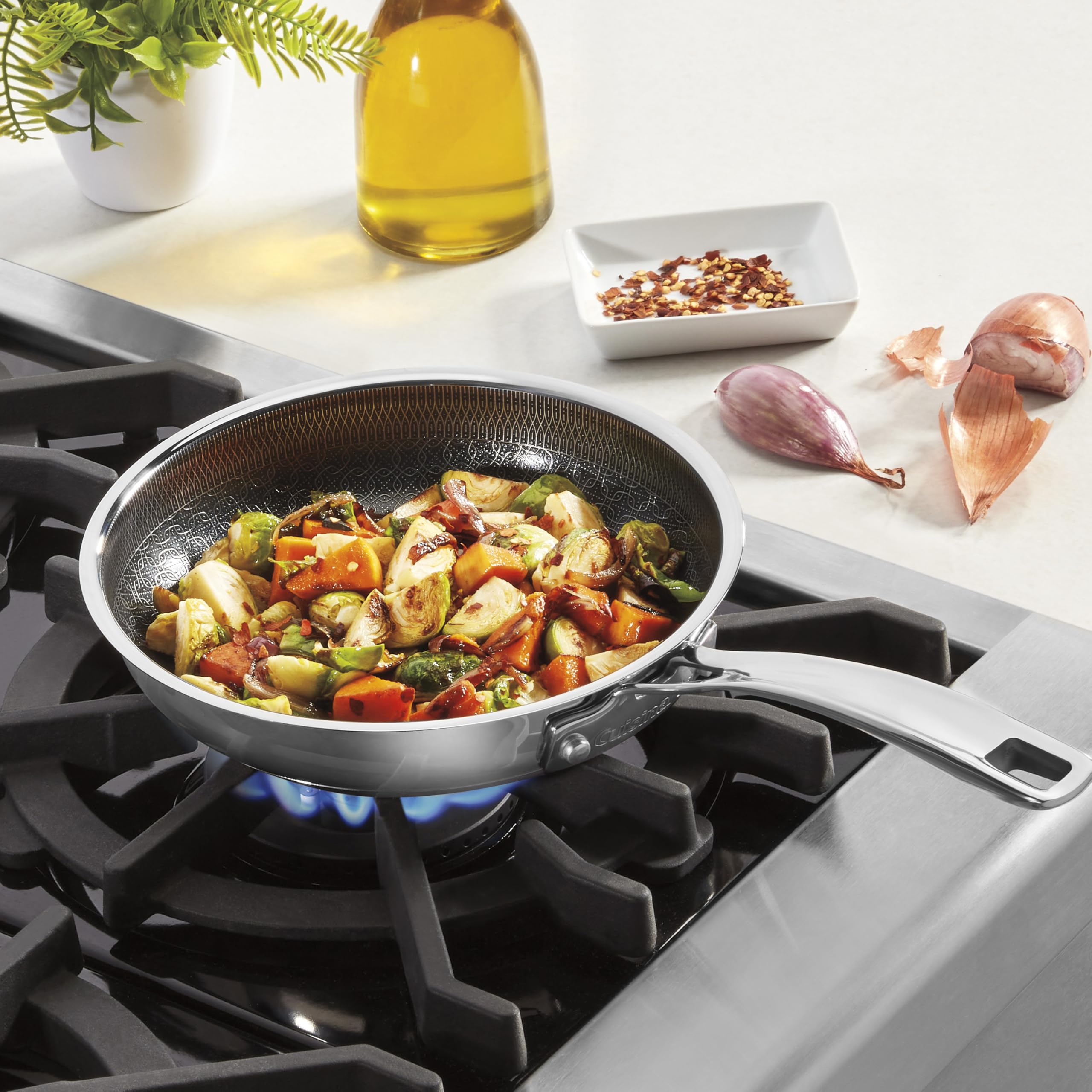 Cuisinart FusionPlus Cool Grip handle close-up for safe comfortable handling
