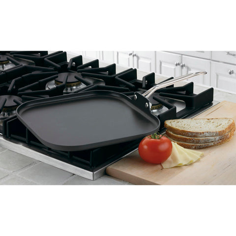 Cuisinart purelyceramic surface close-up highlights nonstick texture, for easy food release