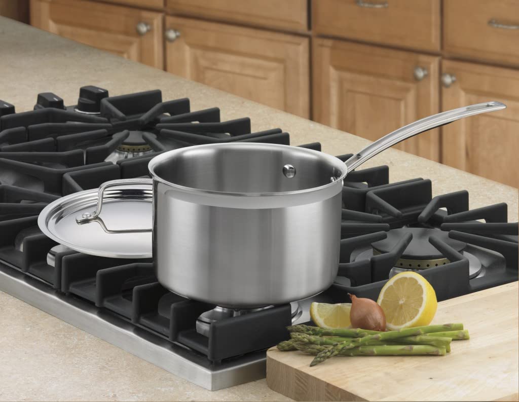 Cuisinart Multiclad Pro tight-fitting lid detail keeping moisture and flavors locked