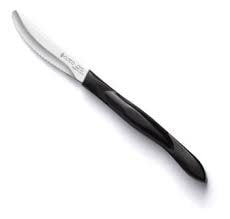 Cutco 1759 close-up of dark brown handle and serrated blade for comfortable grip