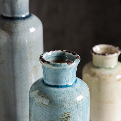 CwlwGO vases beside ruler showing scale and compact sizing for small spaces
