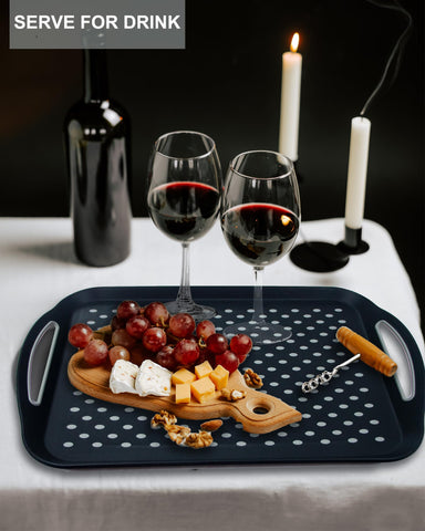 Czlizdyt tray inside dishwasher to show easy cleaning and durability
