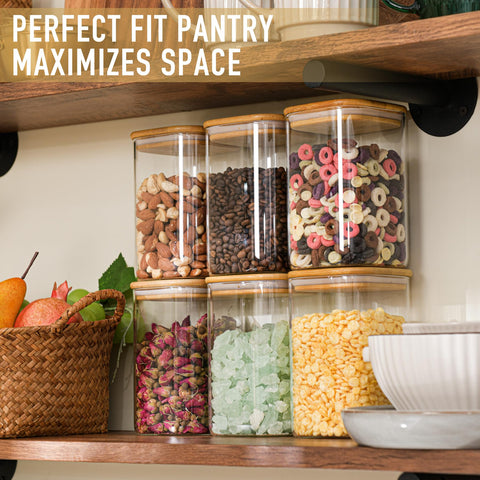 D2scrma jar filled with grains showing clear visibility and portion control