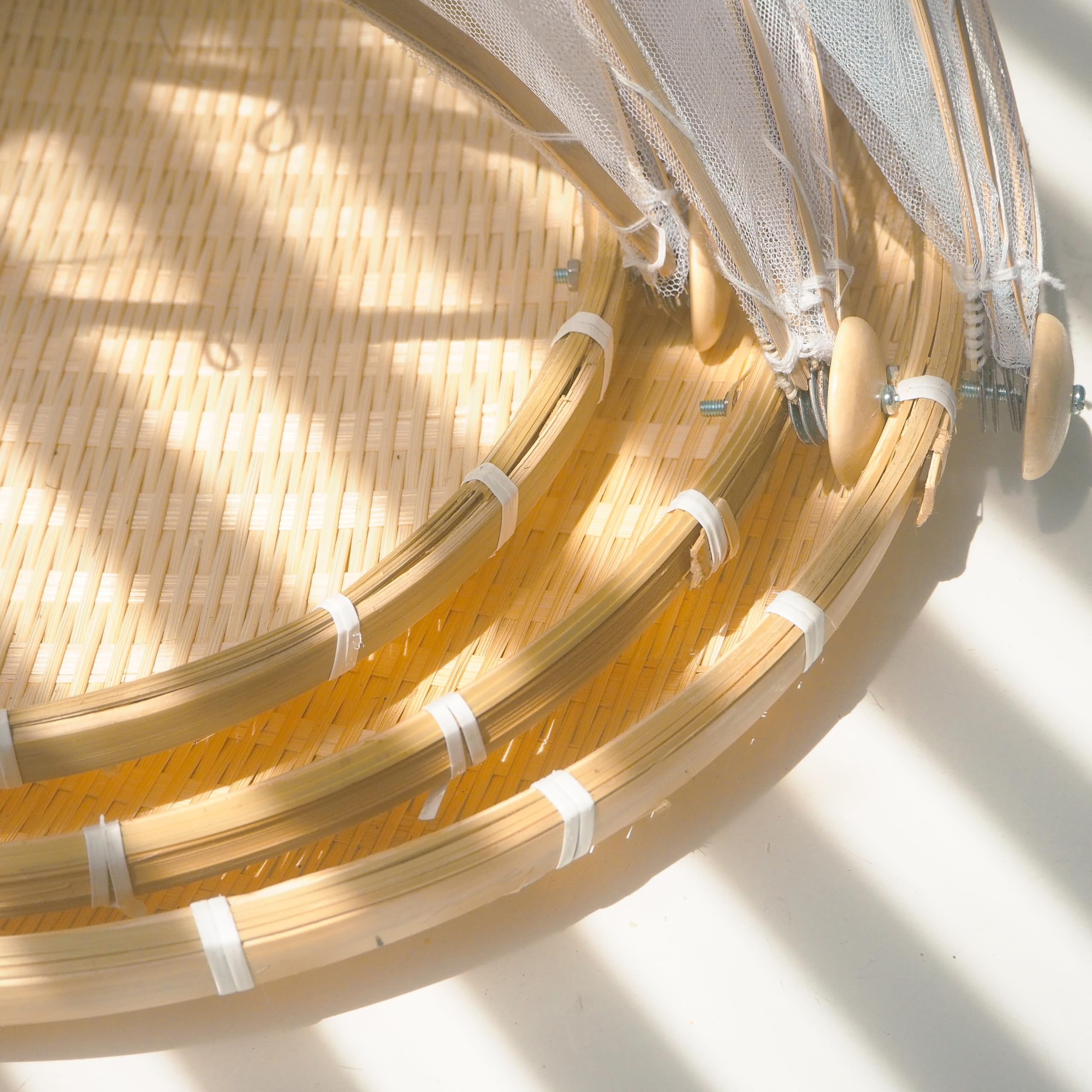 DAIKA BAMECO close-up of bamboo weave highlighting natural durable material