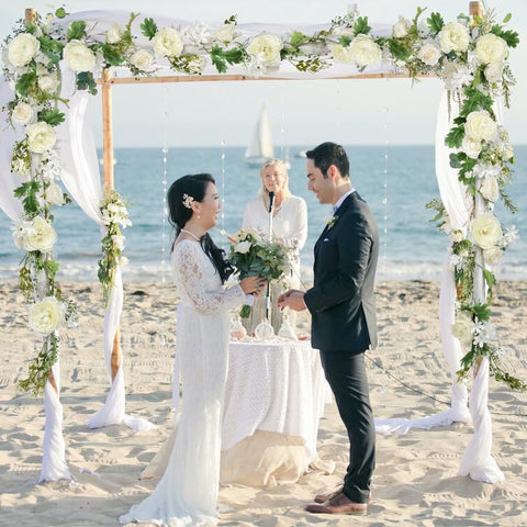 DearHouse full-length garland laid flat shows complete 6ft strand for planning