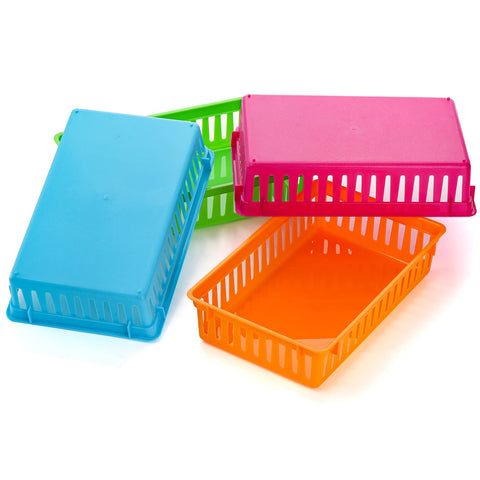 DEAYOU tray filled with crayons and pencils, keeps art supplies tidy
