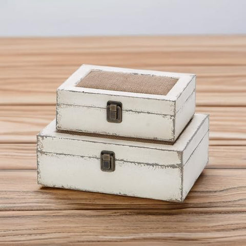 deco 79 small box open showing compact storage for rings and keys