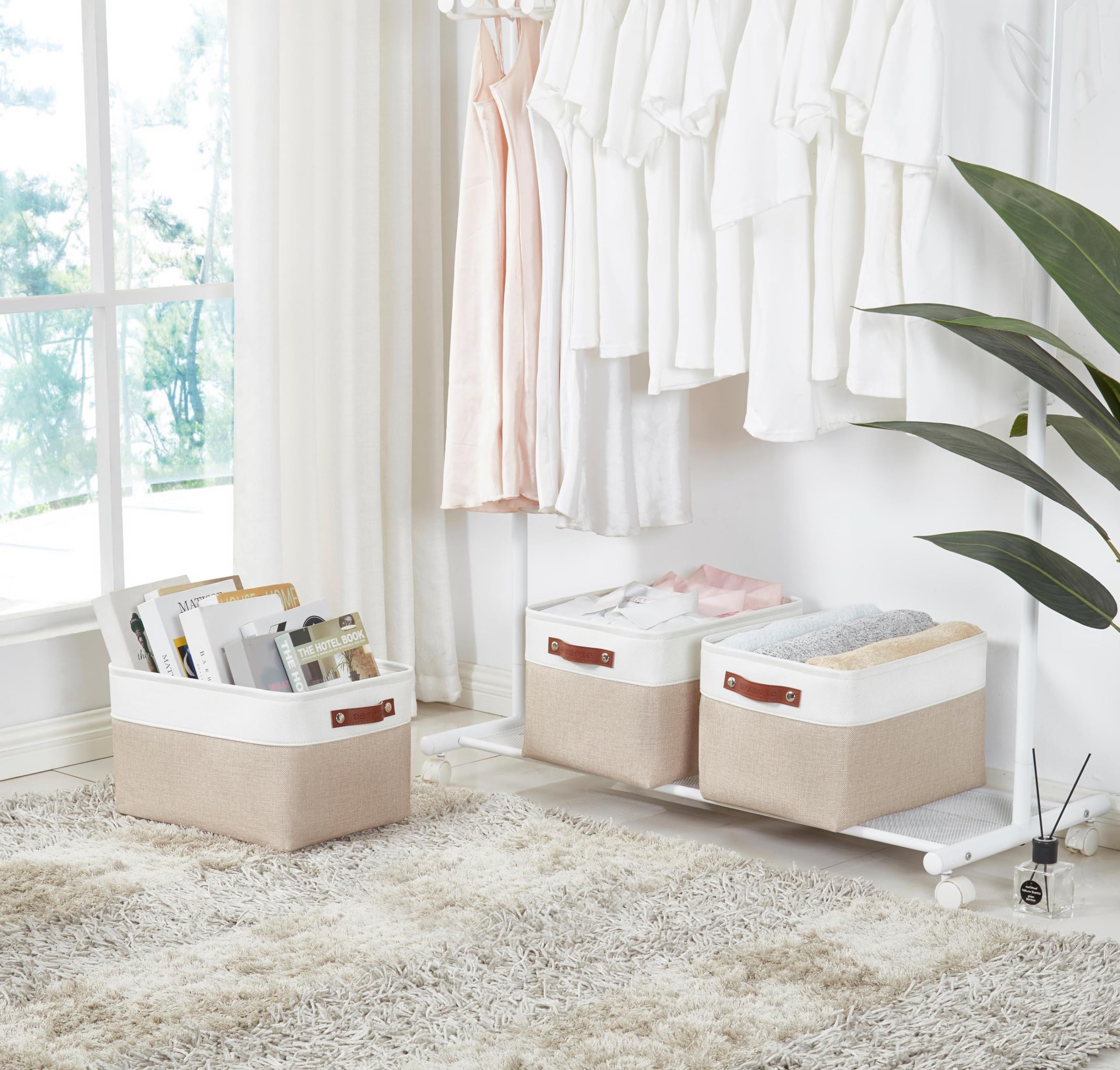 DECOMOMO folded flat to save space when not in use for convenient storage