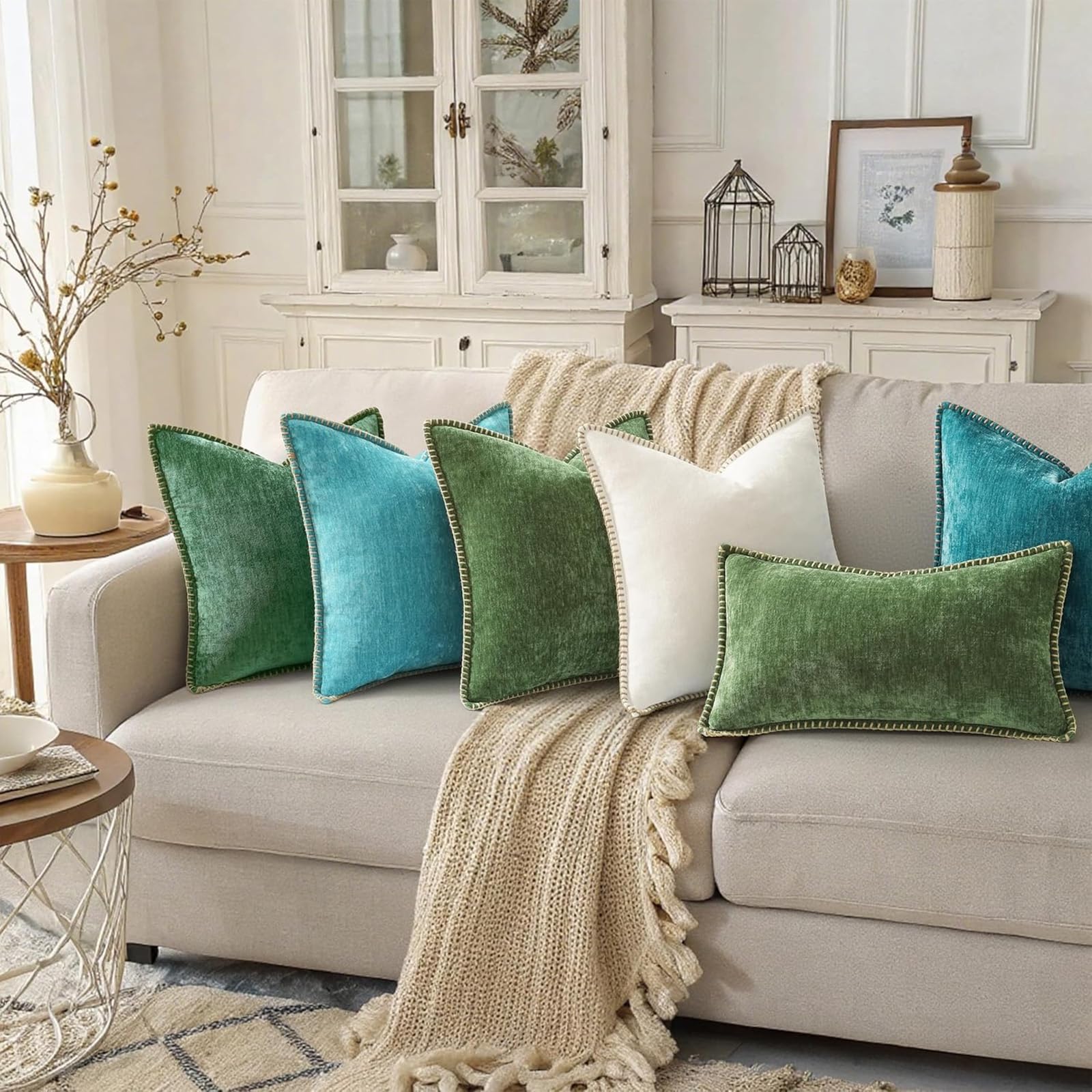 decorUhome close-up chenille texture highlights softness and comfort