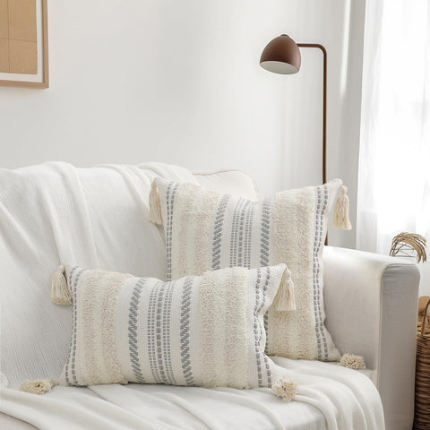 decorUhome handmade tassel corner highlighting artisanal accent benefit