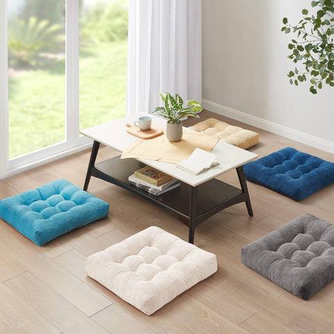 Degrees of Comfort nine-point tufting detail that keeps filling even and reduces bunching
