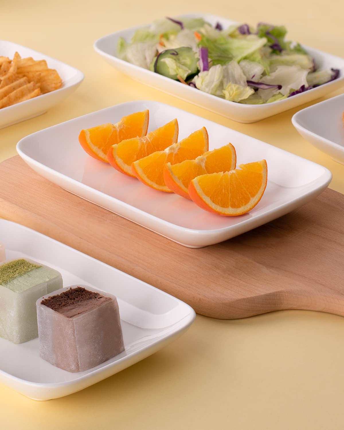 DELLING plate beside fork and knife showing scale and ideal individual serving size