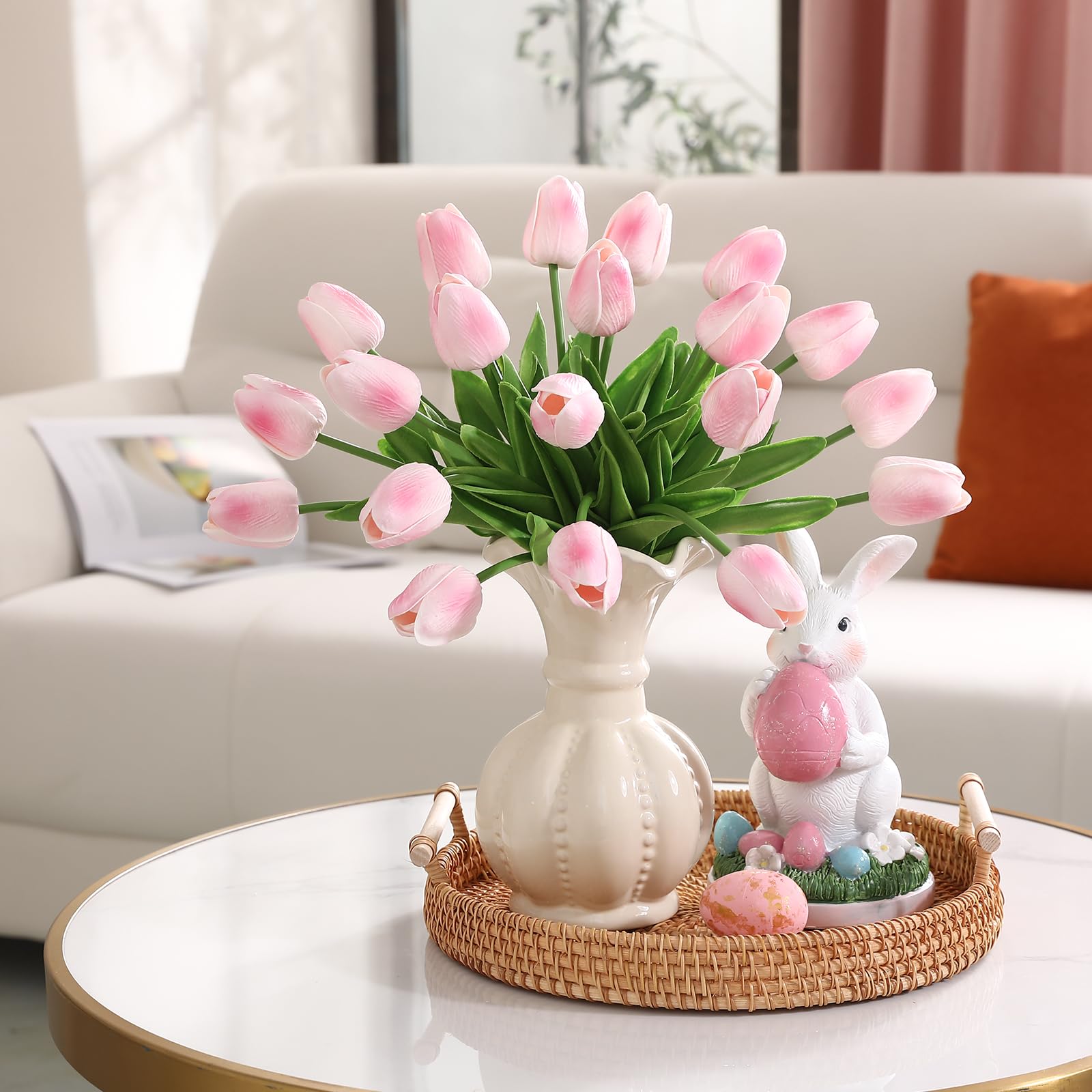 Deorok tulip bouquet in vase illustrating easy styling and instant color