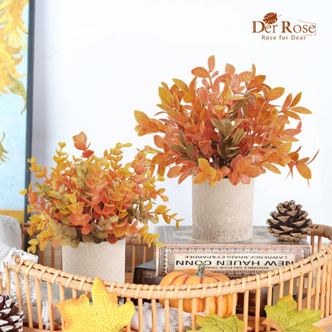 Der Rose close-up of flocked eucalyptus leaves highlighting realistic texture