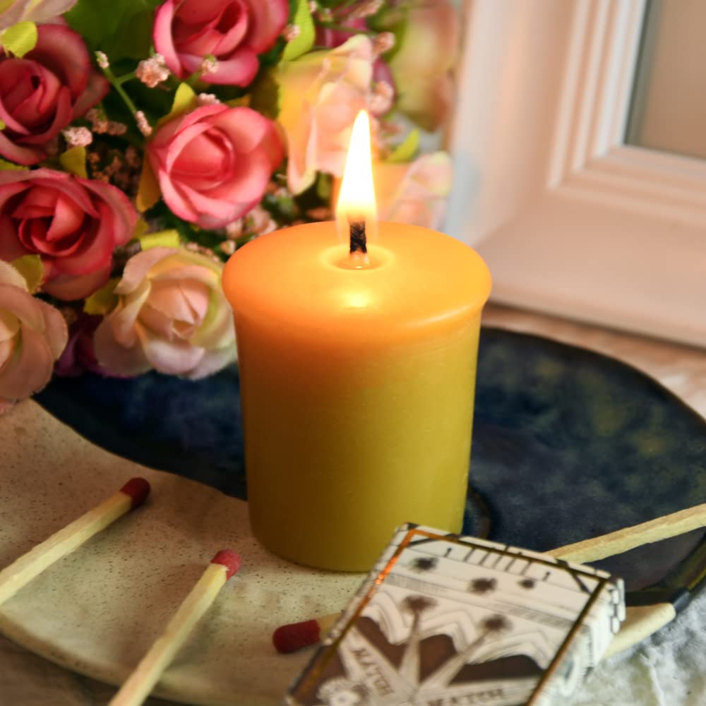 DEYBBY candles on dining table setting benefit: warm ambiance for events