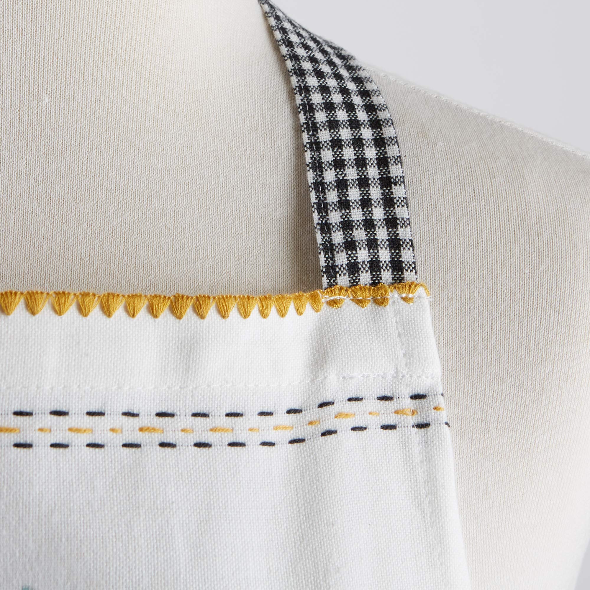 DII Sweet Bee cotton fabric close-up showing texture and breathable comfort