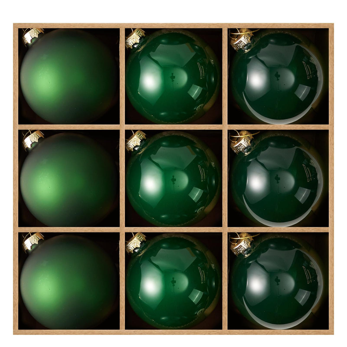 DN DECONATION front view of green glass ball set showing elegant packaging and ready-to-hang benefit