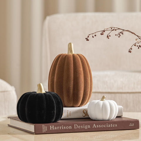 DN DECONATION pumpkins in table centerpiece adding warm seasonal texture